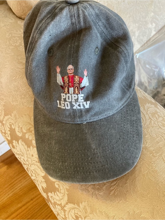 Accessories - New Pope Leo gray adjustable cap